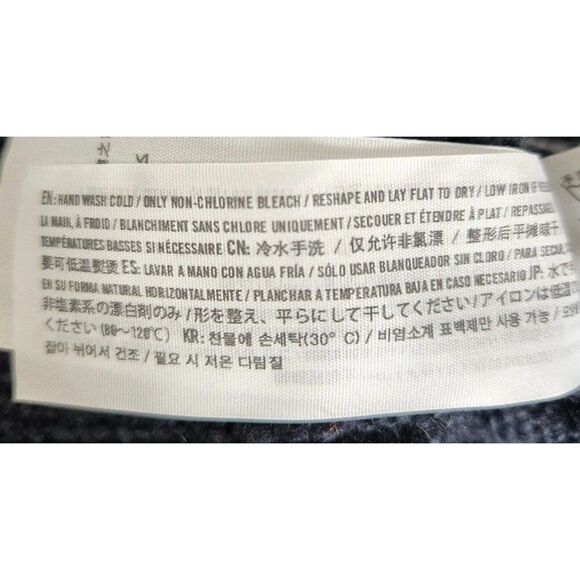 Abercrombie & Fitch Women's Knitted Sweater Black Snowflake Size Large Fuzzy - Picture 6 of 7